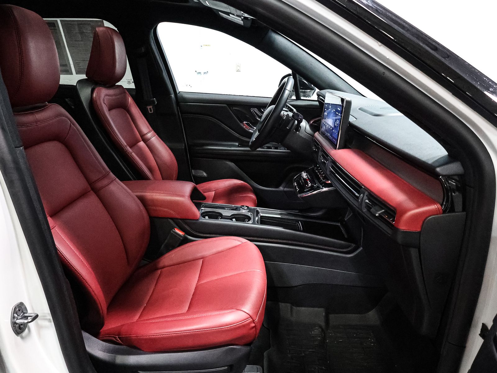 2025 Lincoln Corsair Grand Touring - Photo 23