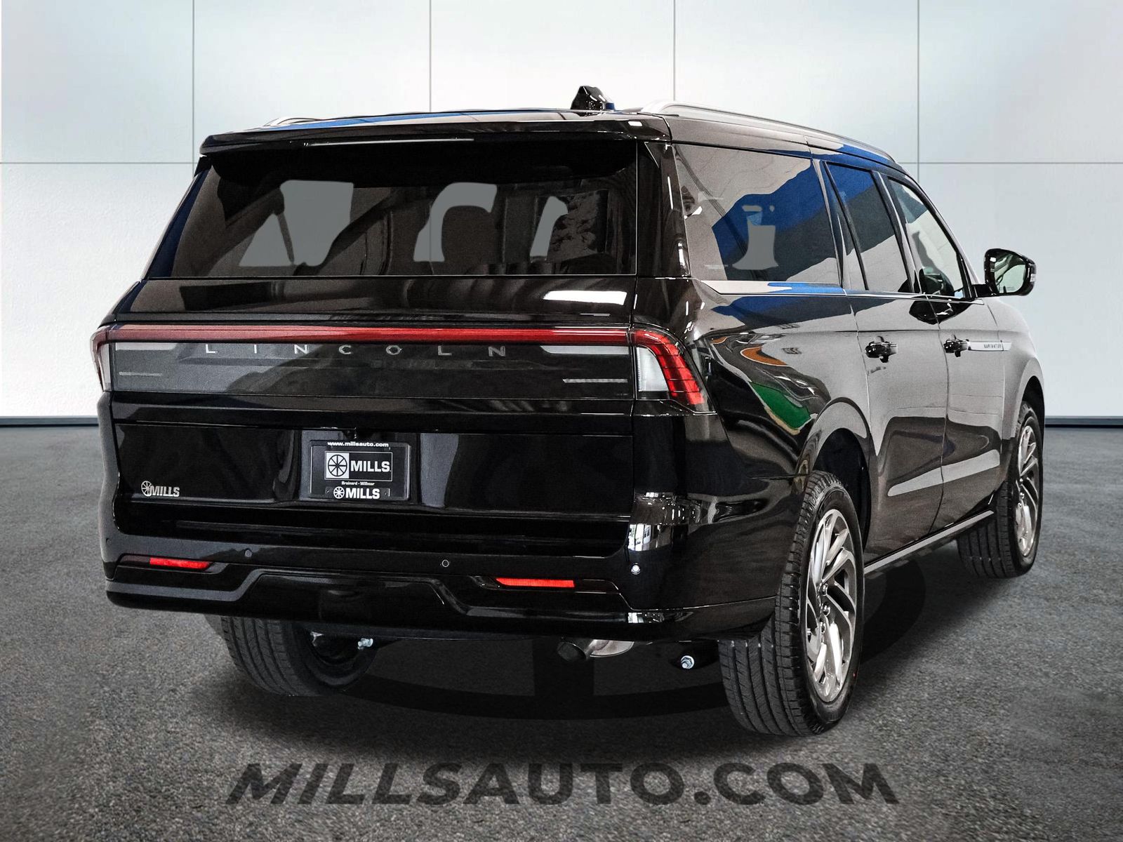 2027 Lincoln Navigator Reserve L - Photo 6