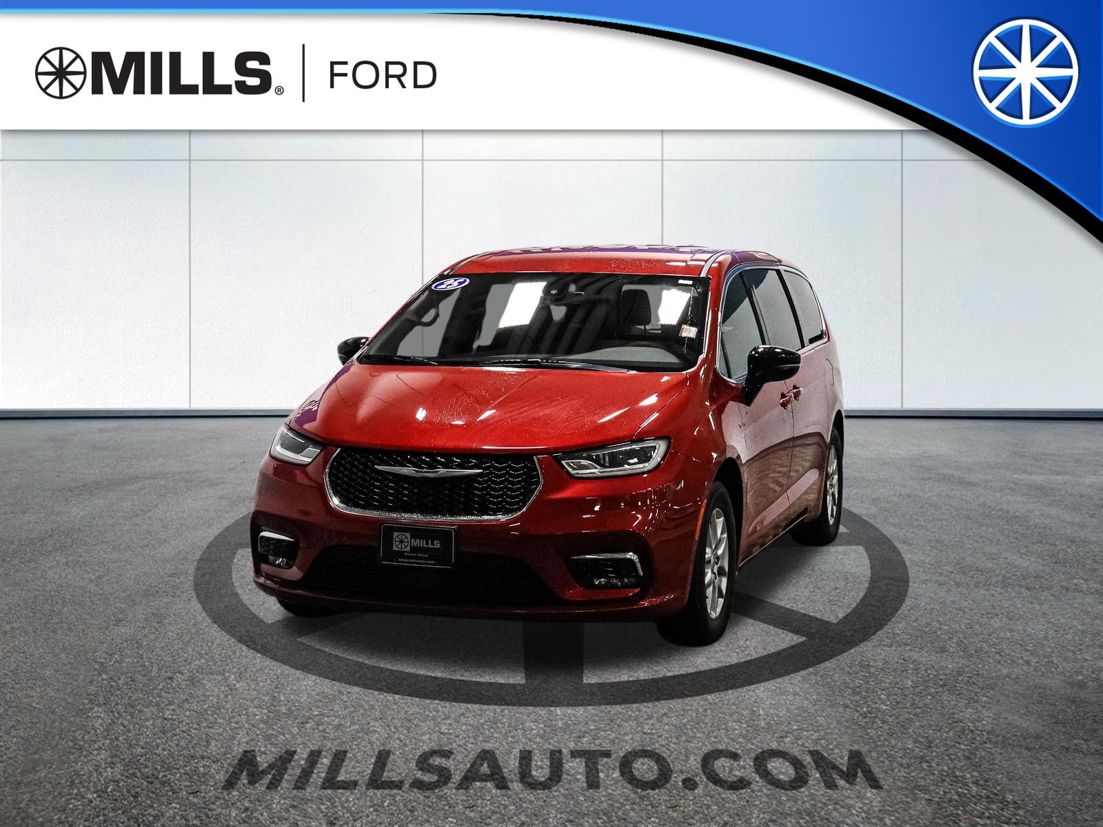 2025 Chrysler Pacifica Select's photo