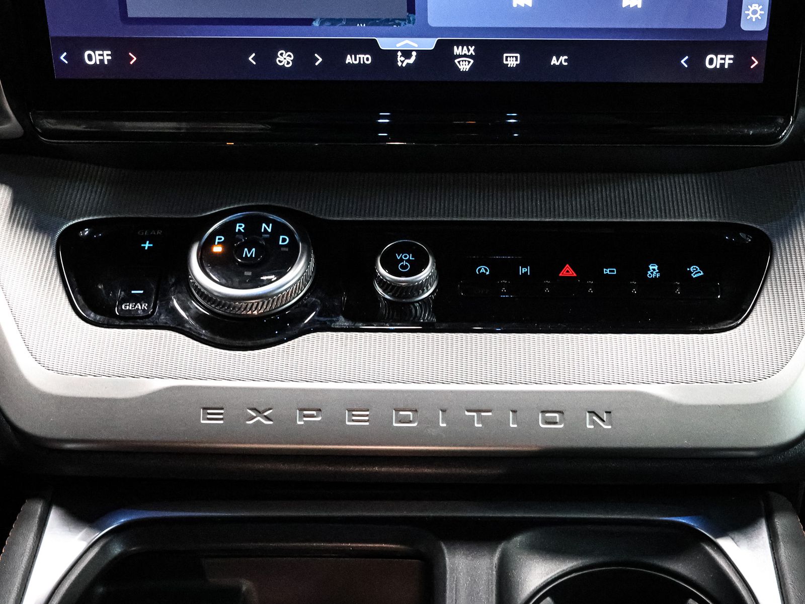 2025 Ford Expedition Active - Photo 29