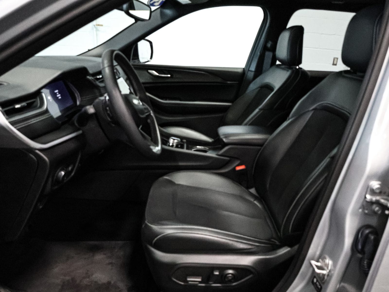 2024 Jeep Grand Cherokee Altitude - Photo 21