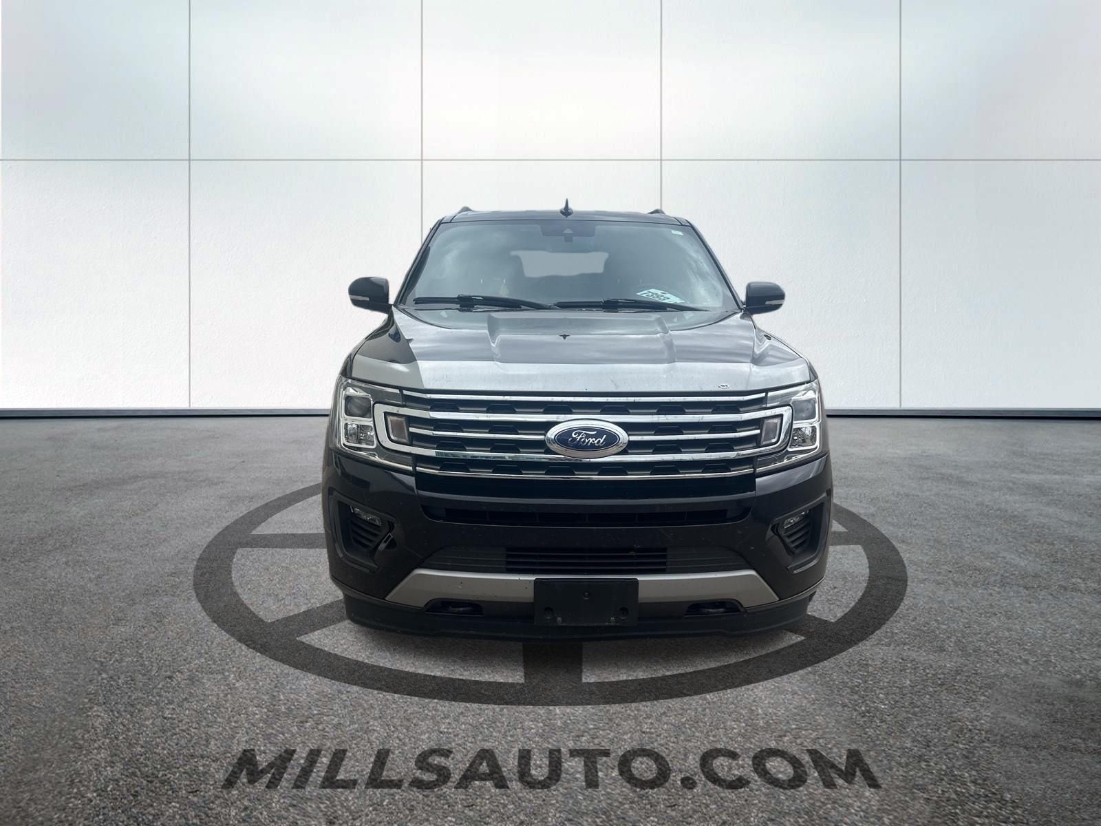 Used 2019 Ford Expedition XLT with VIN 1FMJU1JT1KEA74245 for sale in Baxter, Minnesota