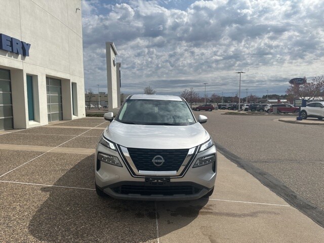 Used 2022 Nissan Rogue SV with VIN 5N1BT3BB8NC673586 for sale in Baxter, Minnesota