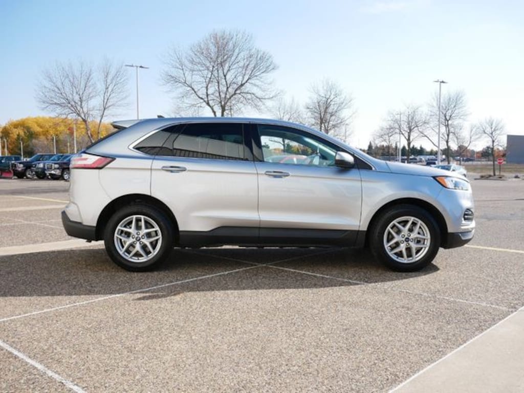 Used 2022 Ford Edge For Sale at Mills Ford of Willmar VIN