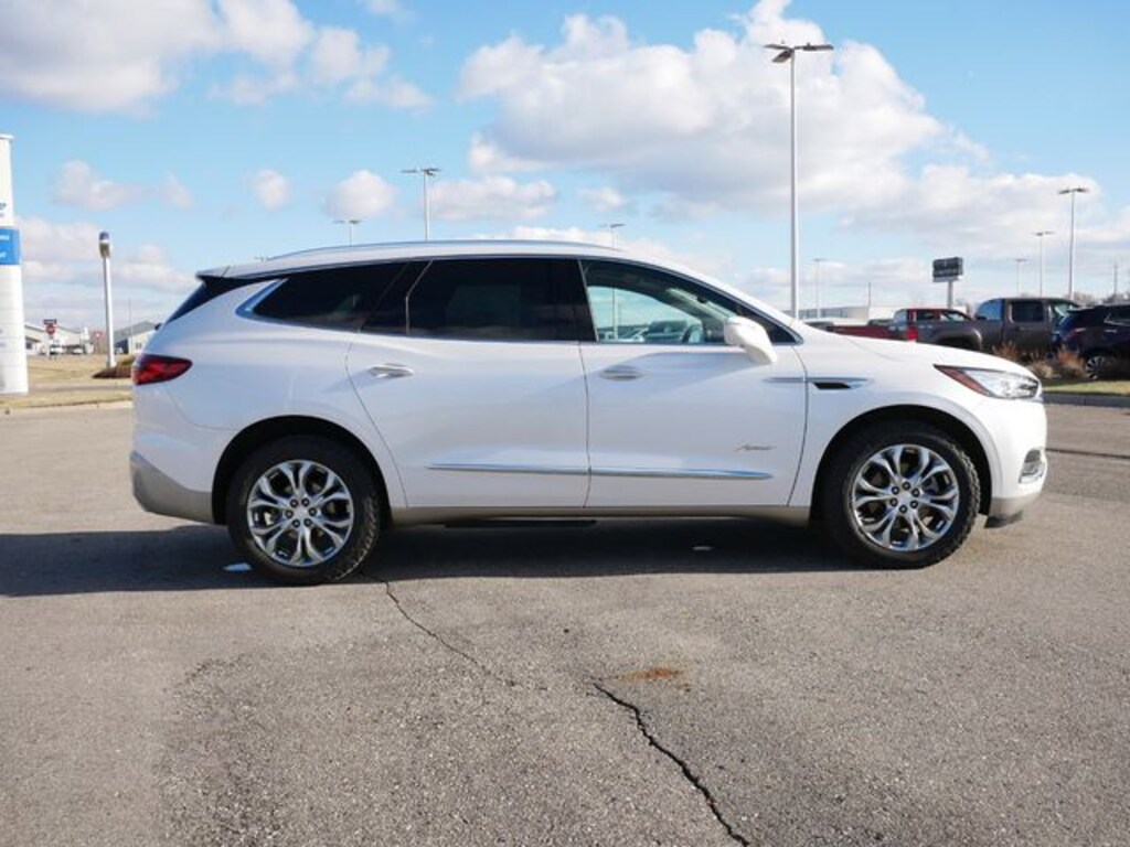 Used 2018 Buick Enclave For Sale at Mills Ford of Willmar VIN 5GAEVCKW1JJ127685