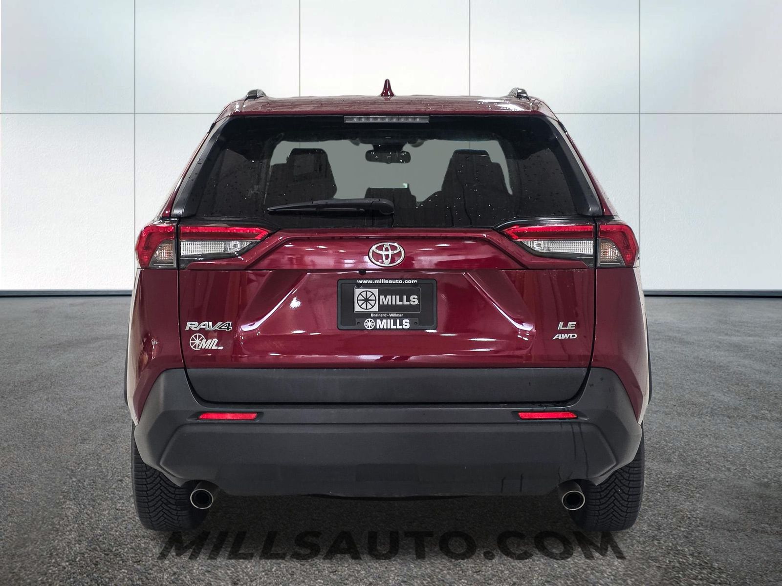 2019 Toyota RAV4 LE - Photo 6