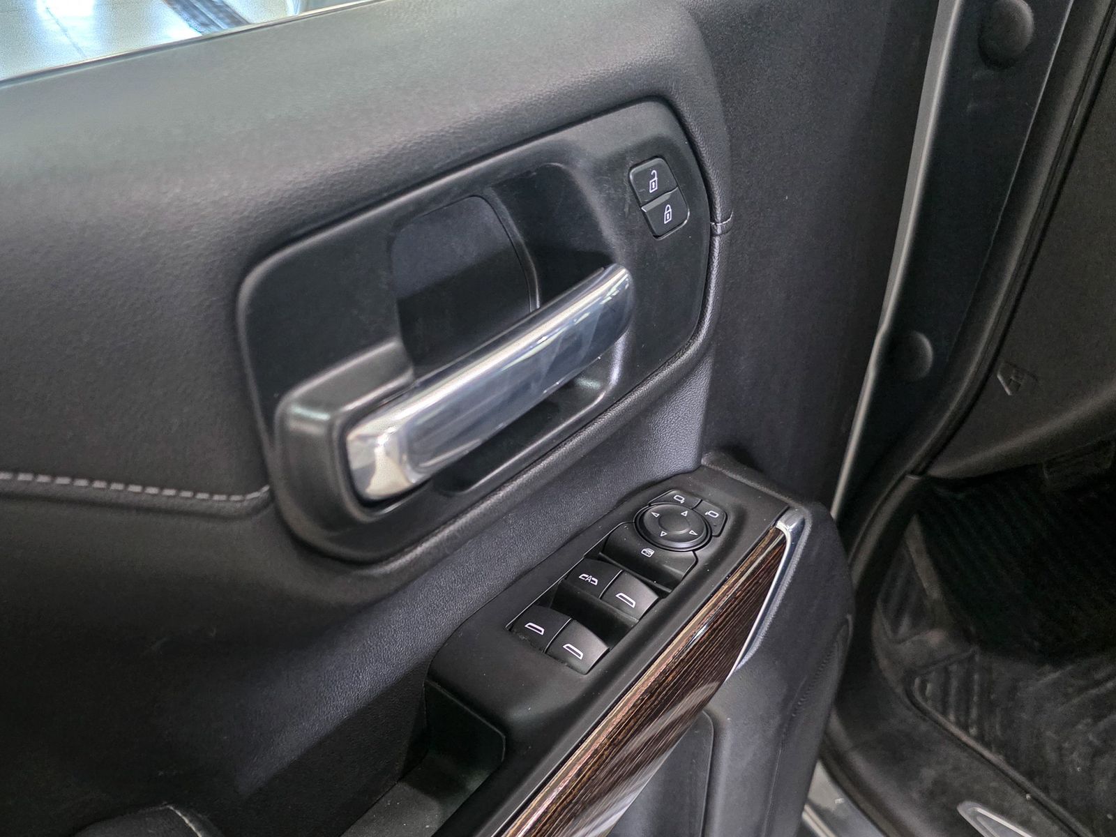 2020 GMC Sierra 1500 SLE - Photo 19