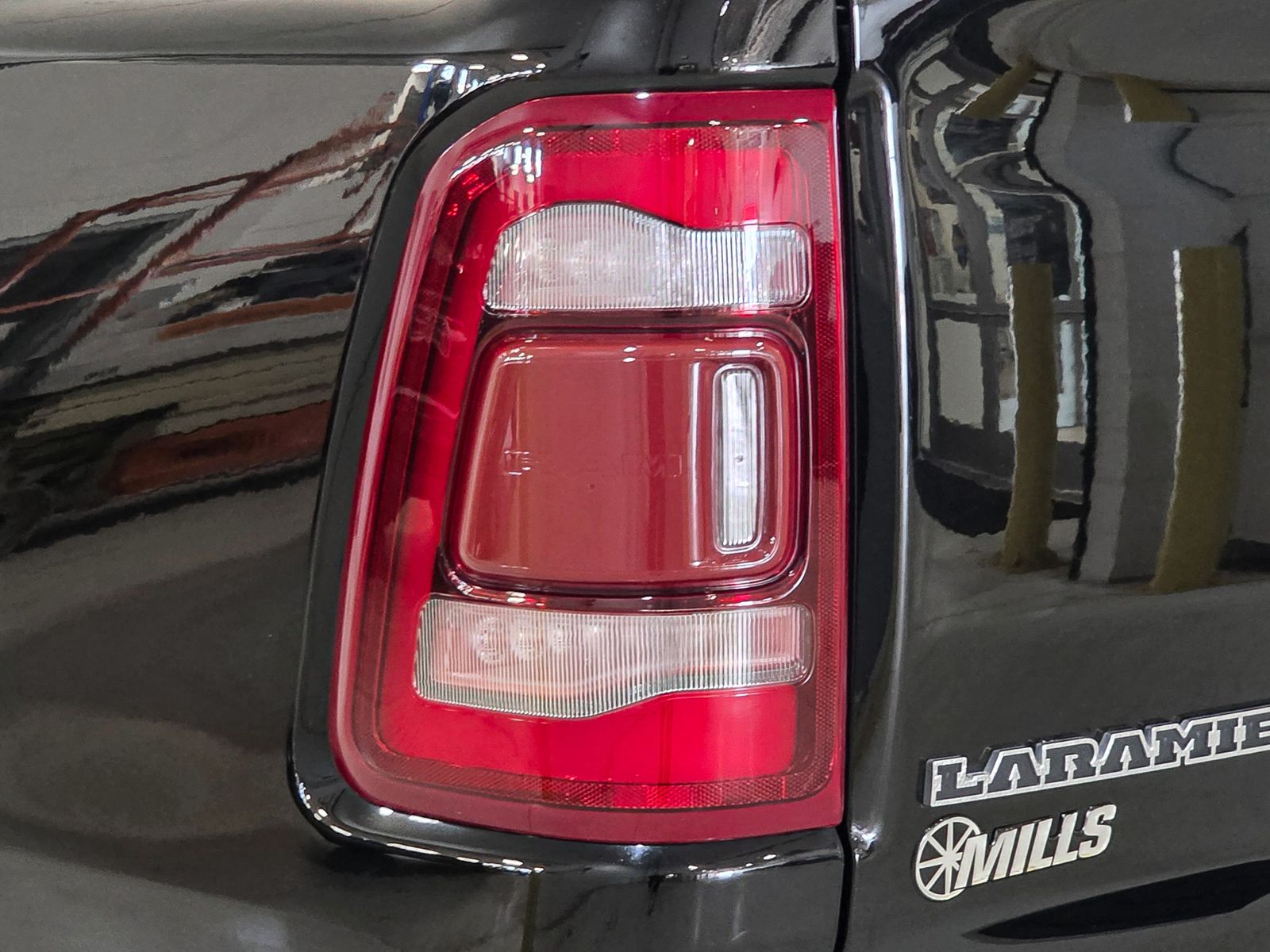 2023 RAM Ram 1500 Pickup Laramie - Photo 15