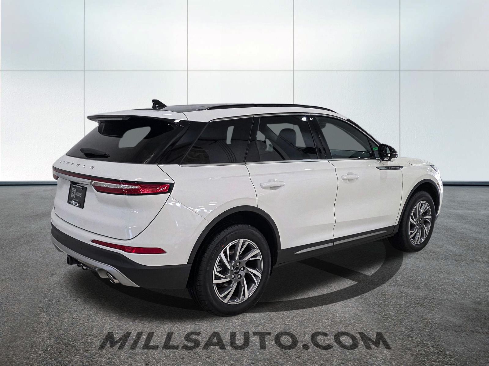 2026 Lincoln Corsair Premiere - Photo 8