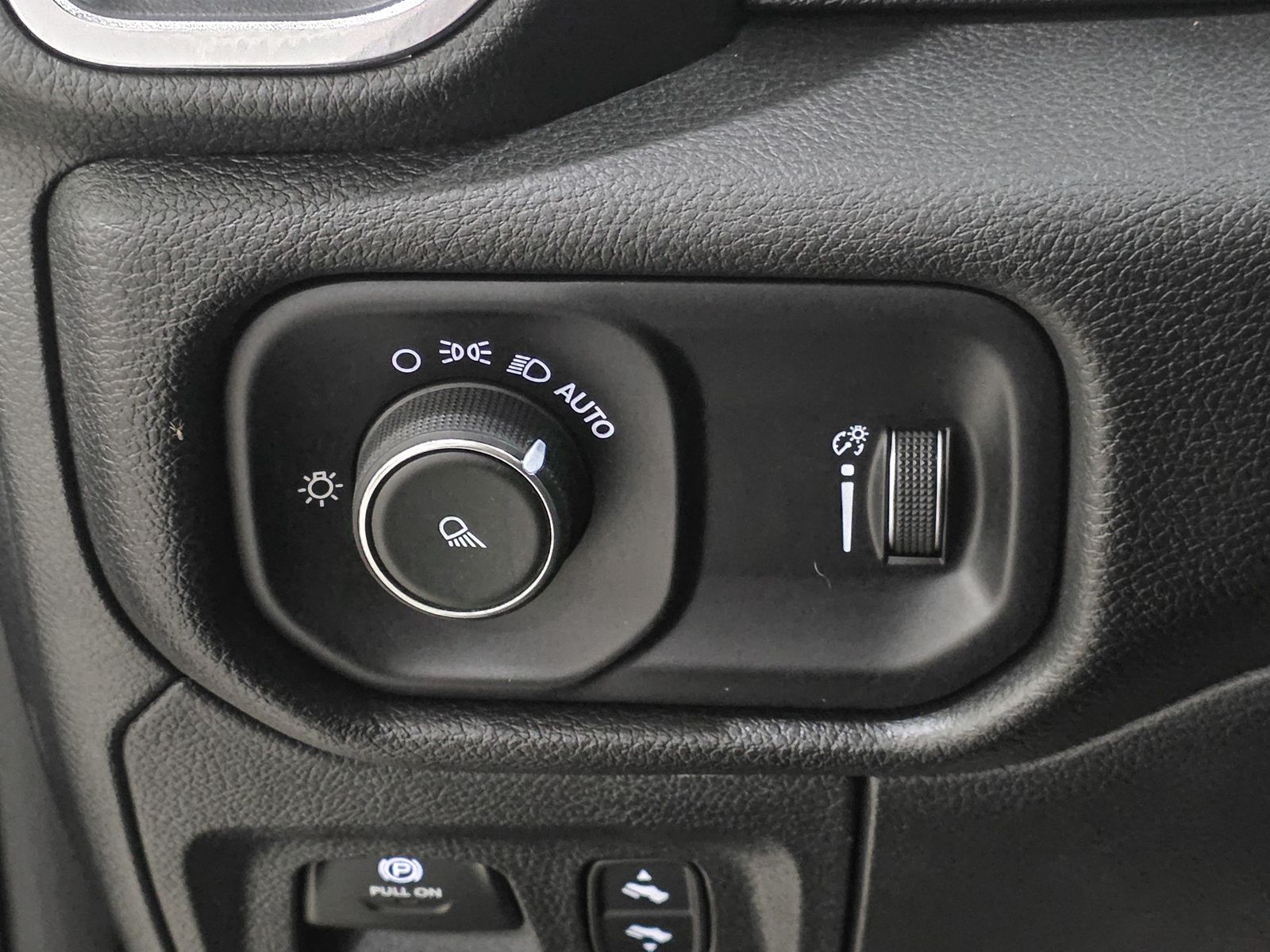 2023 RAM Ram 1500 Pickup Laramie - Photo 25