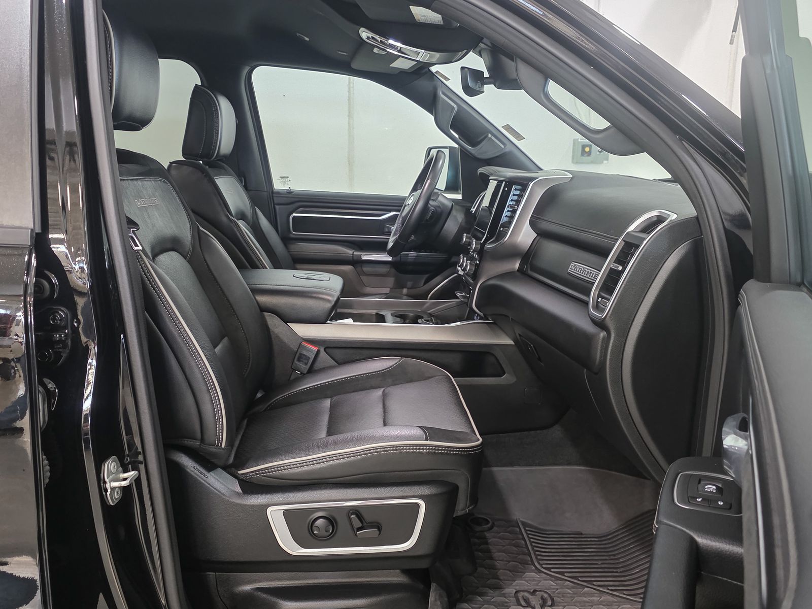 2023 RAM Ram 1500 Pickup Laramie - Photo 21
