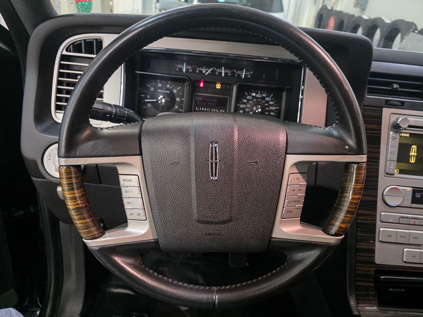 2010 Lincoln Navigator Base - Photo 37