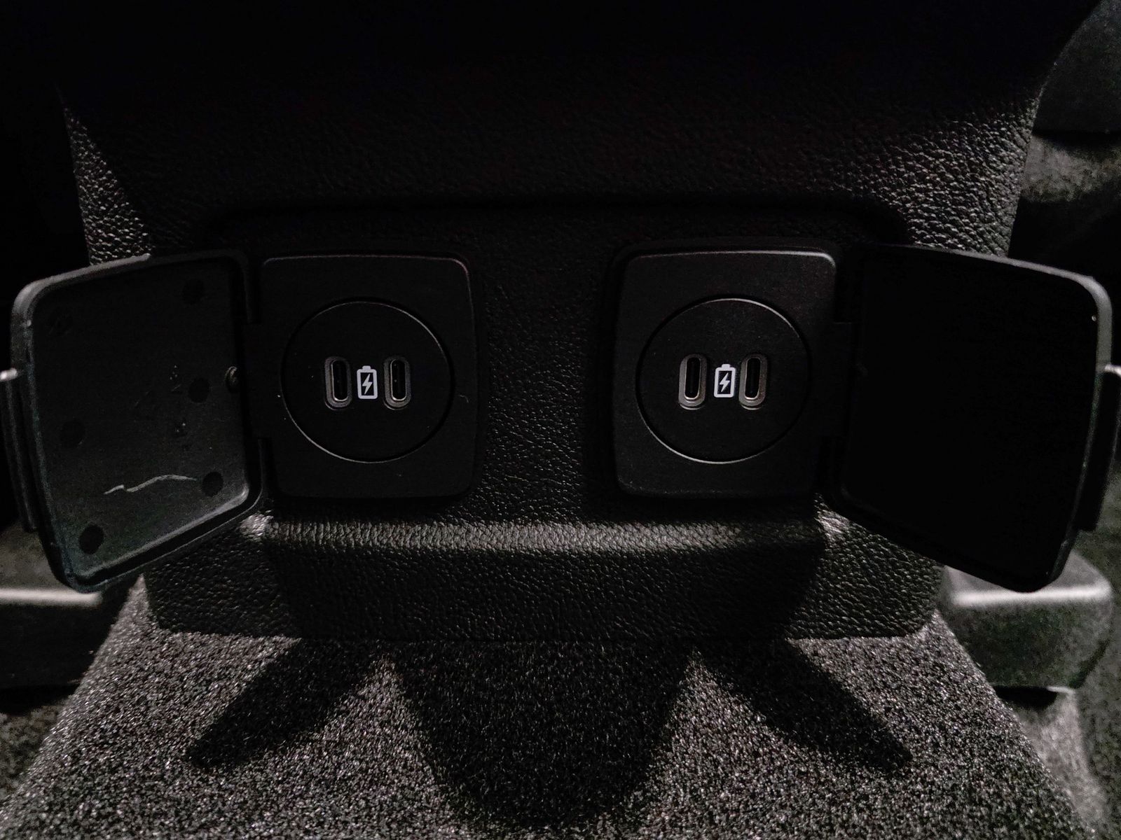 2026 Lincoln Corsair Premiere - Photo 25