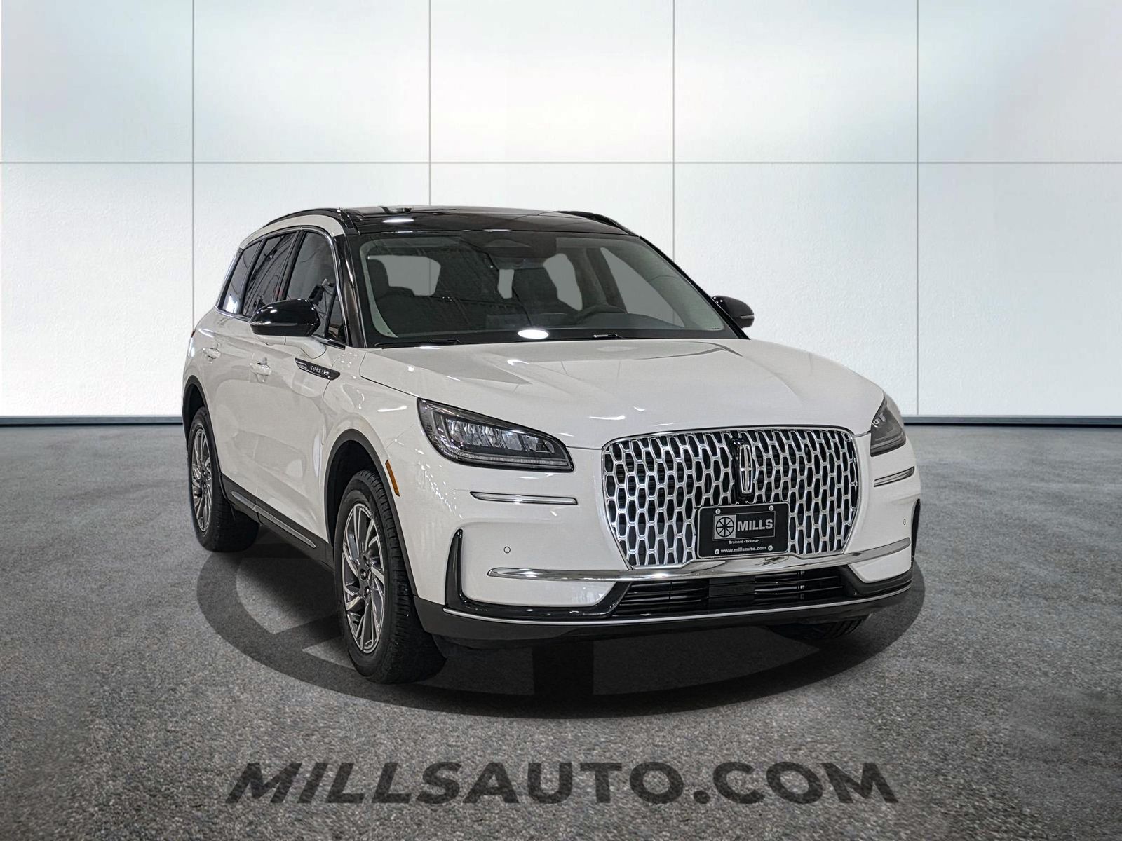 2026 Lincoln Corsair Premiere - Photo 11