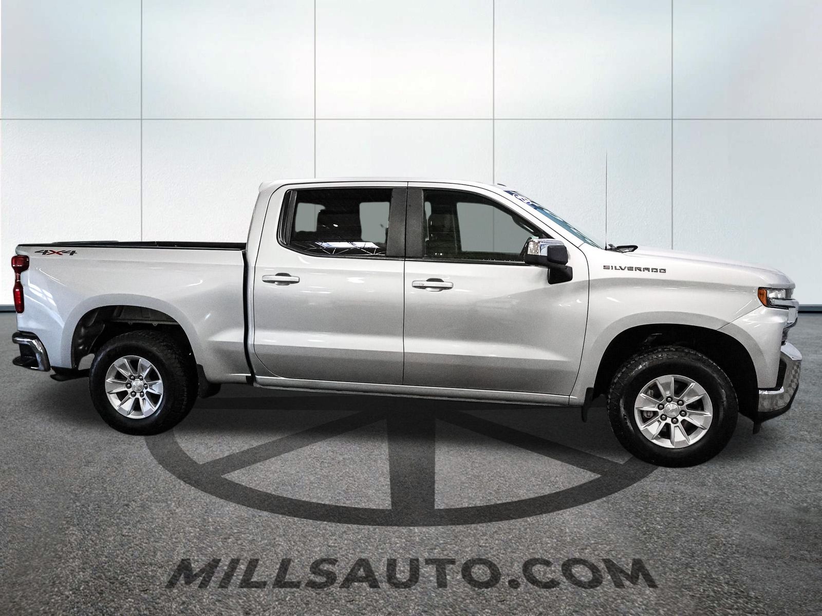 2022 Chevrolet Silverado 1500 Limited LT - Photo 9