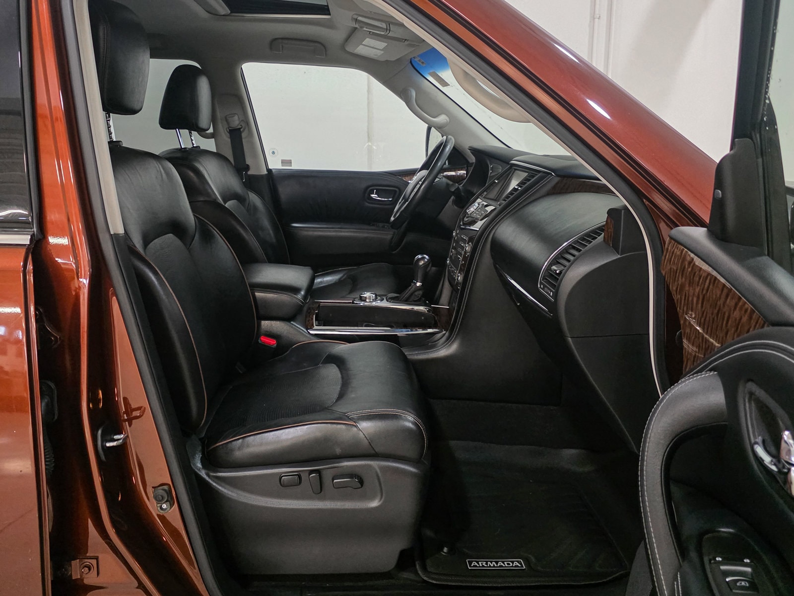 2017 Nissan Armada SL - Photo 21