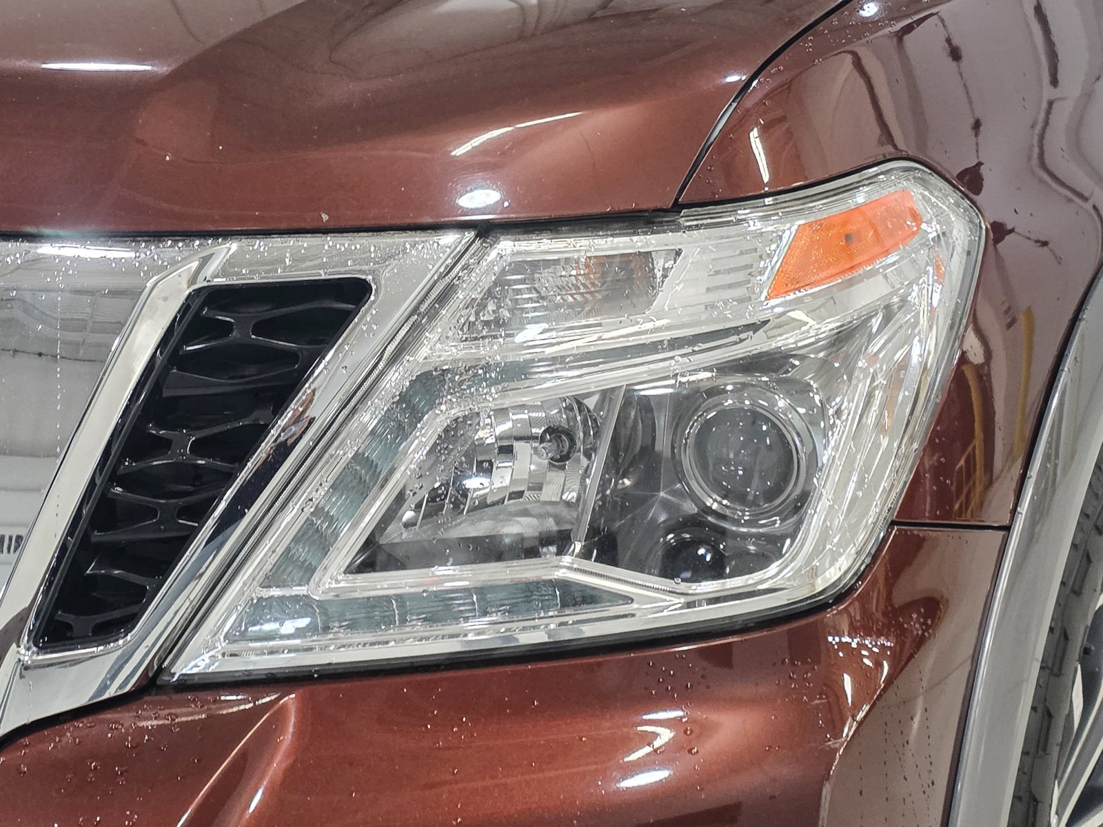 2017 Nissan Armada SL - Photo 14