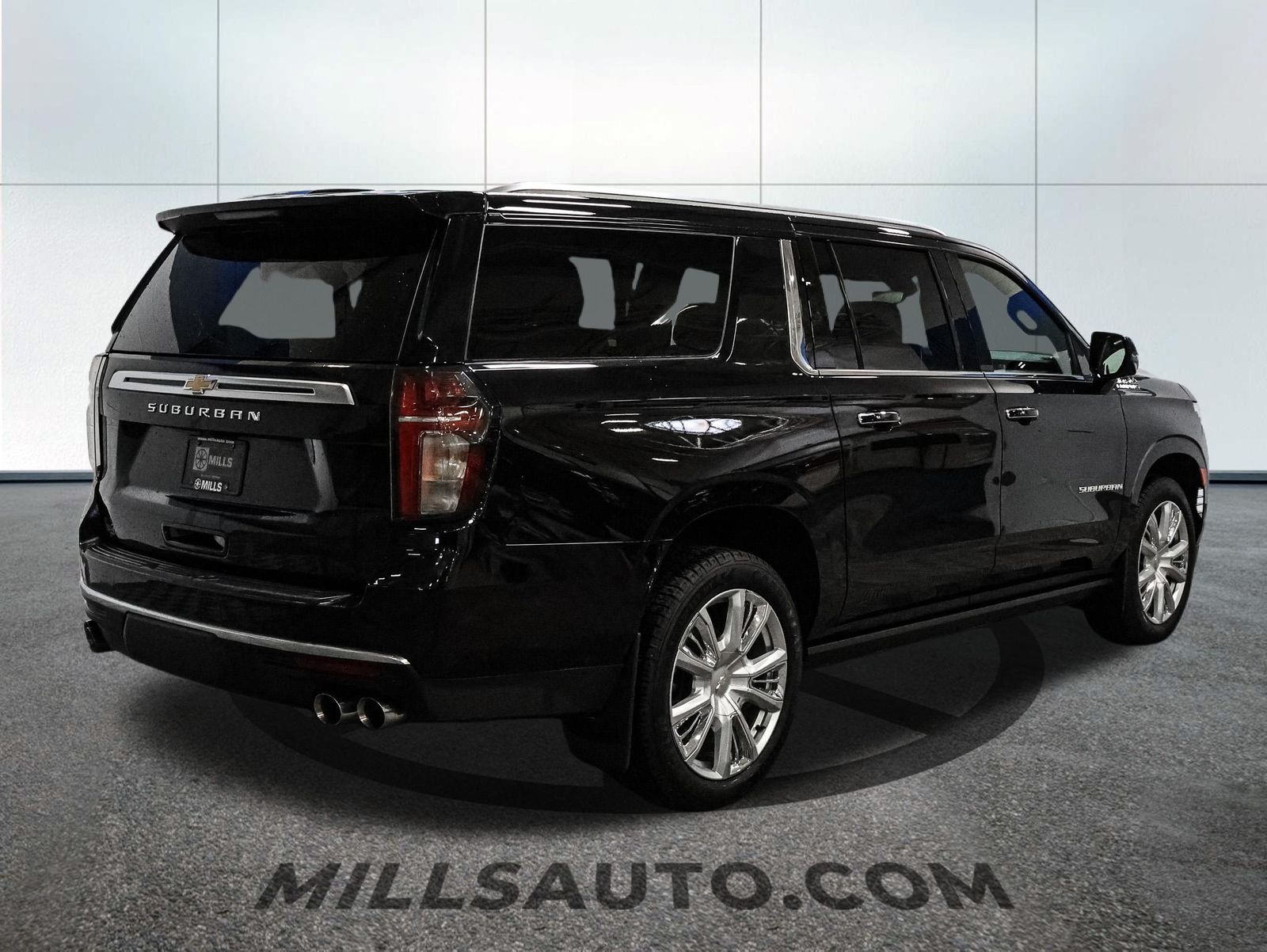 2022 Chevrolet Suburban High Country - Photo 8