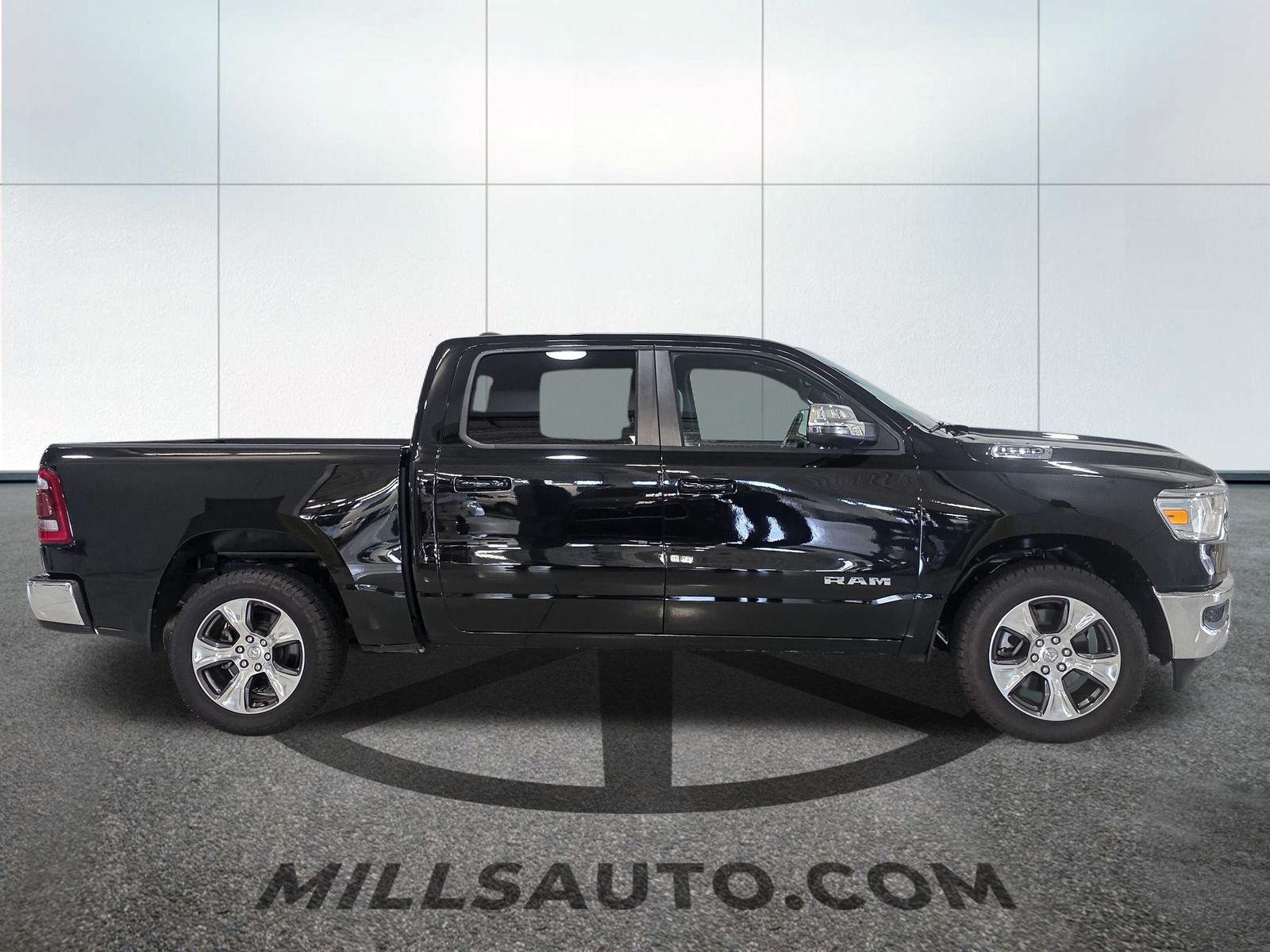2023 RAM Ram 1500 Pickup Laramie - Photo 9