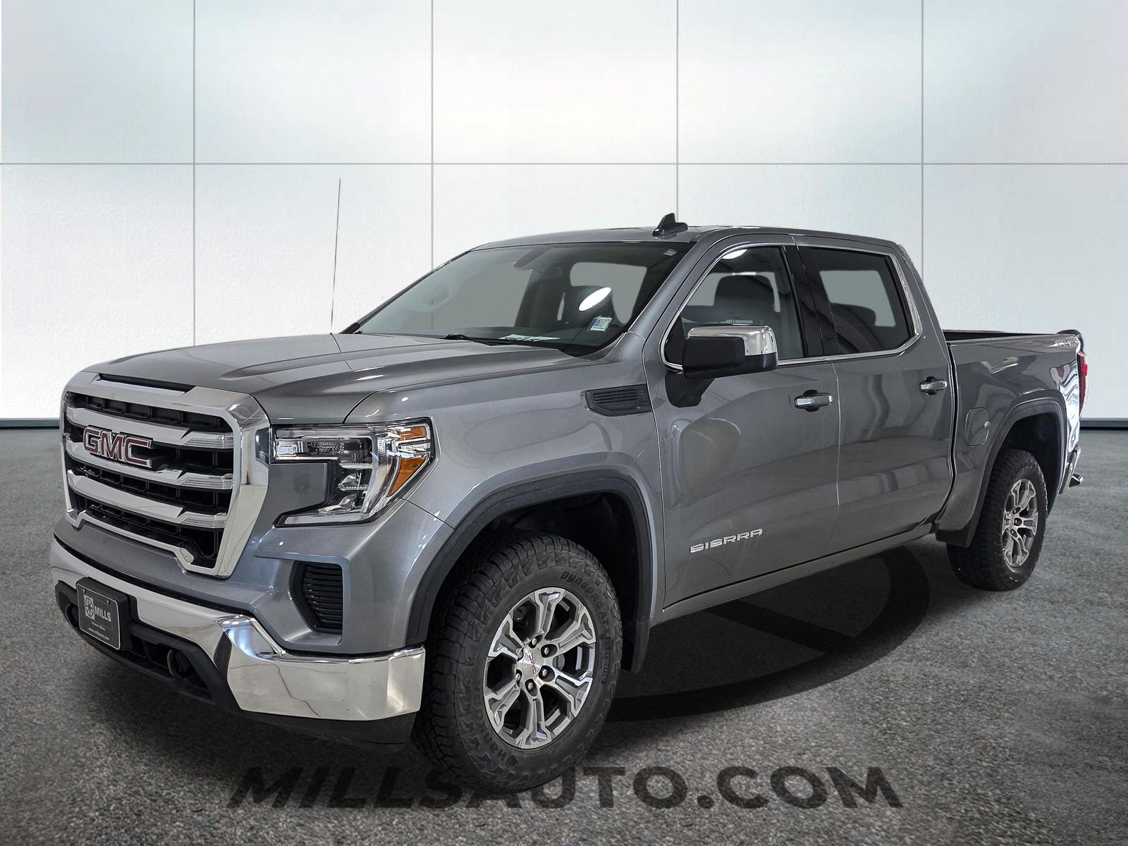 Used 2020 GMC Sierra 1500 SLE with VIN 3GTP9BEK9LG221056 for sale in Willmar, Minnesota