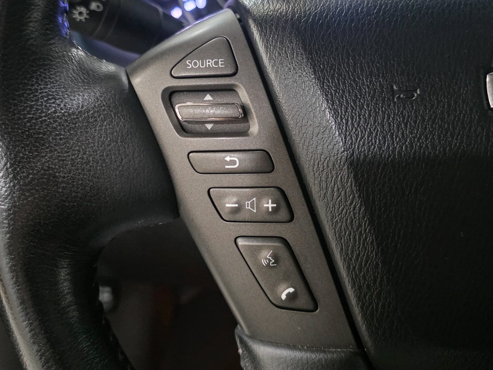 2017 Nissan Armada SL - Photo 36