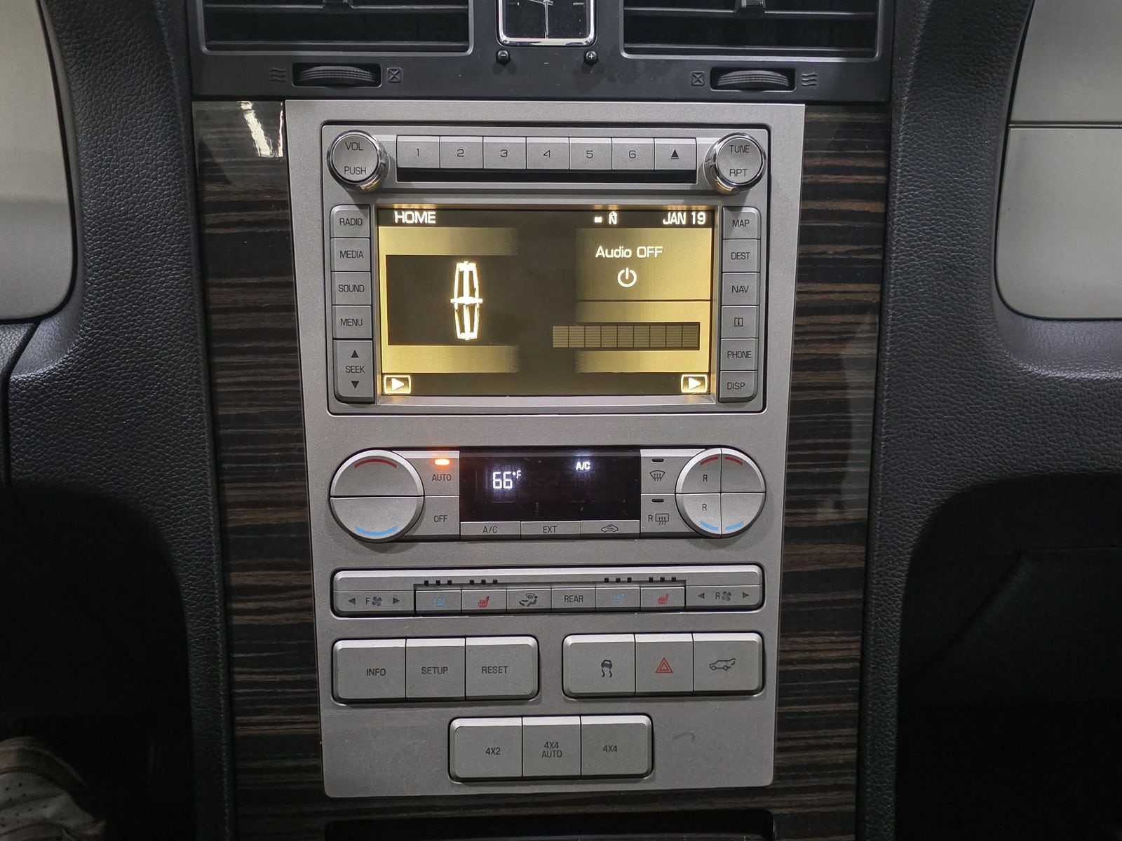 2010 Lincoln Navigator Base - Photo 32
