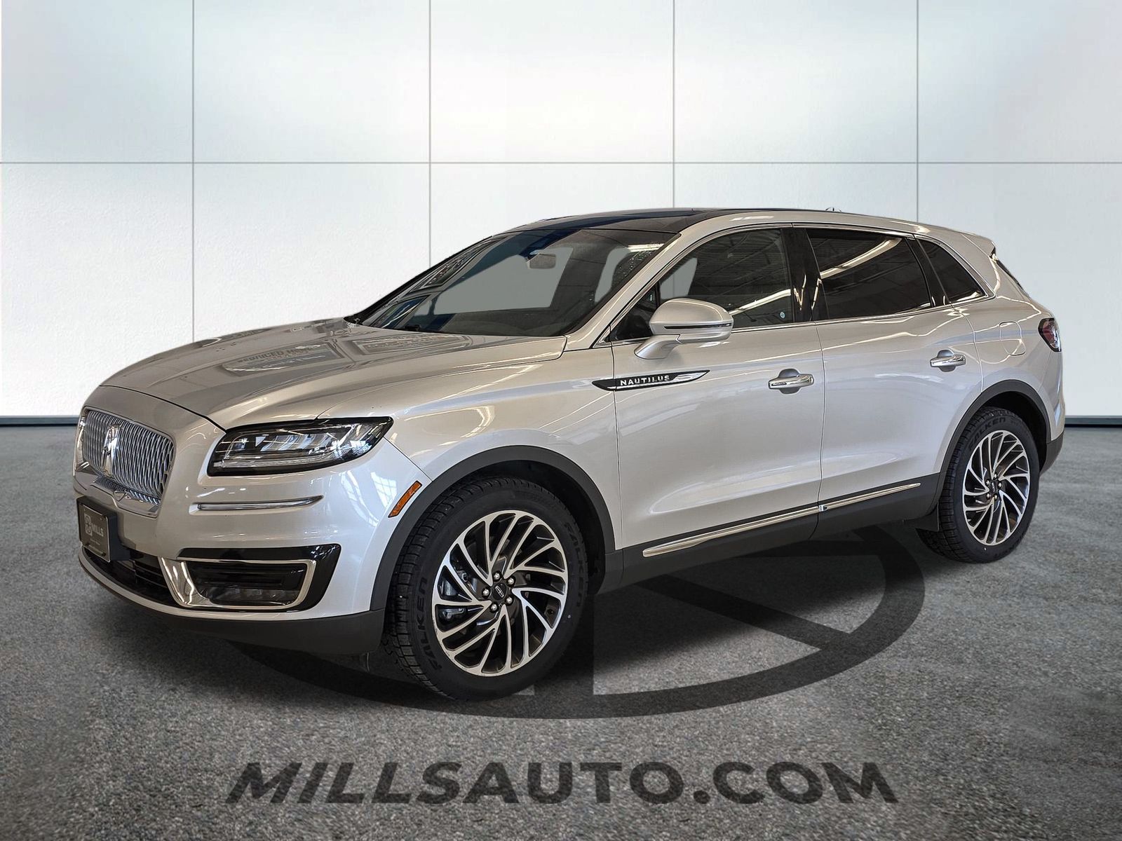 Used 2019 Lincoln Nautilus Reserve with VIN 2LMPJ8L98KBL50577 for sale in Willmar, Minnesota