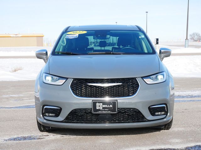 Used 2022 Chrysler Pacifica Hybrid Limited with VIN 2C4RC1S72NR148159 for sale in Willmar, Minnesota