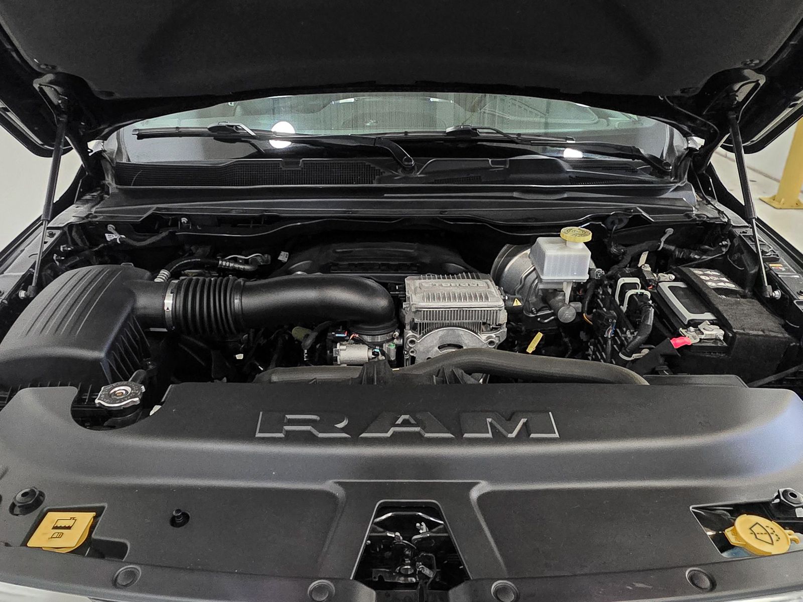 2023 RAM Ram 1500 Pickup Laramie - Photo 16