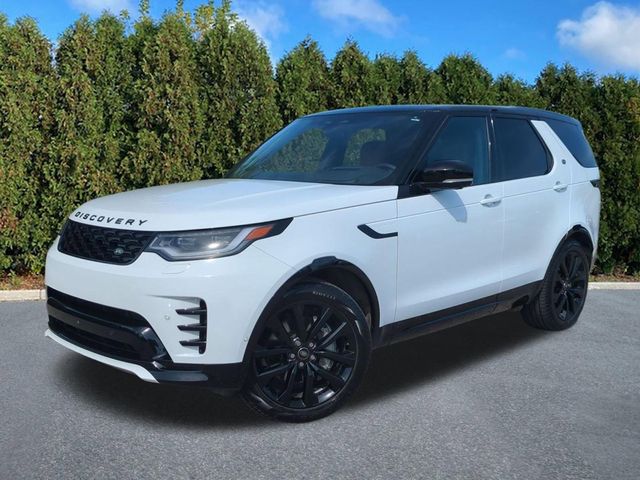 2024 Land Rover Discovery P300 Dynamic SE's photo