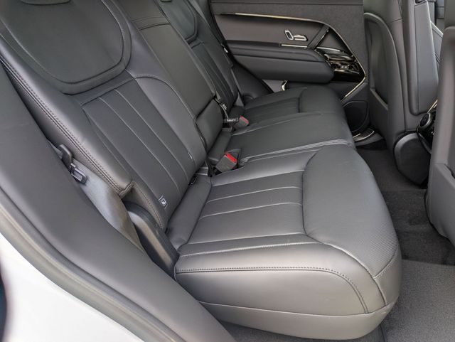 2026 Land Rover Range Rover Sport SE - Photo 17