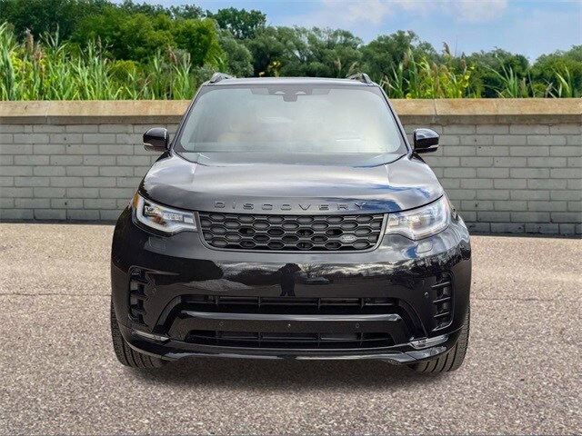 2025 Land Rover Discovery SE photo 2