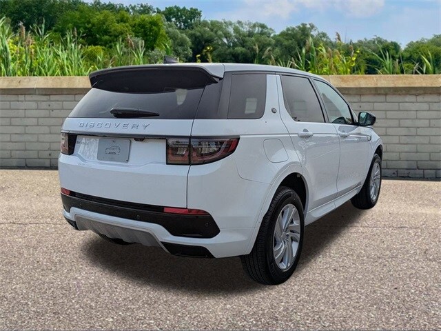 2025 Land Rover Discovery Sport S photo 4