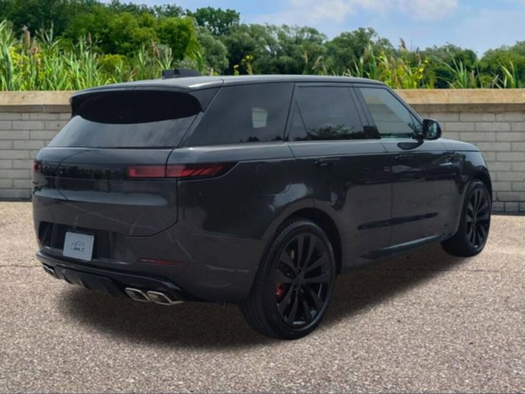 New 2026 Land Rover Range Rover Sport Dynamic SE SUV