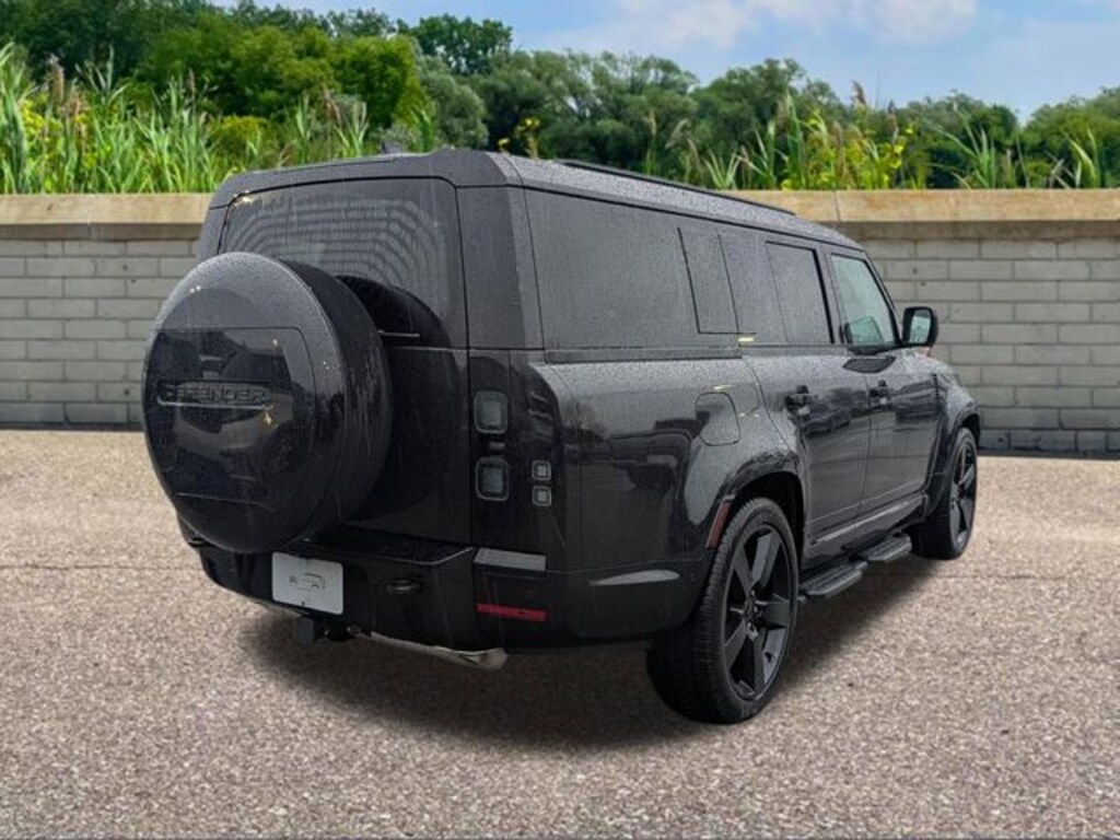 New 2026 Land Rover Defender 130 X-Dynamic SE SUV