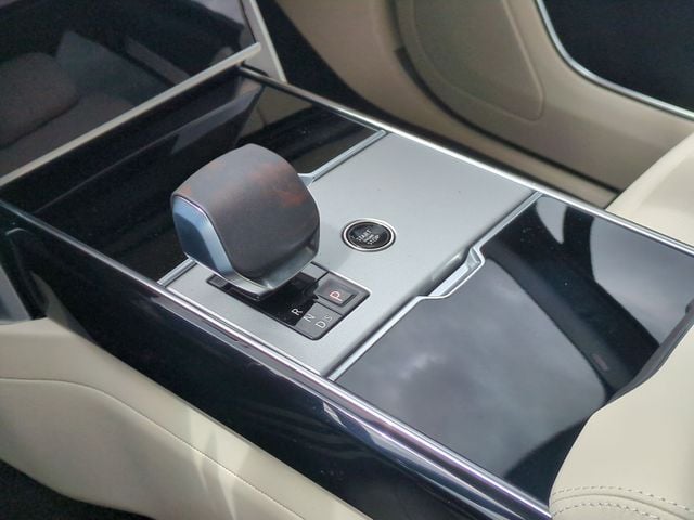 2026 Land Rover Range Rover SE - Photo 9