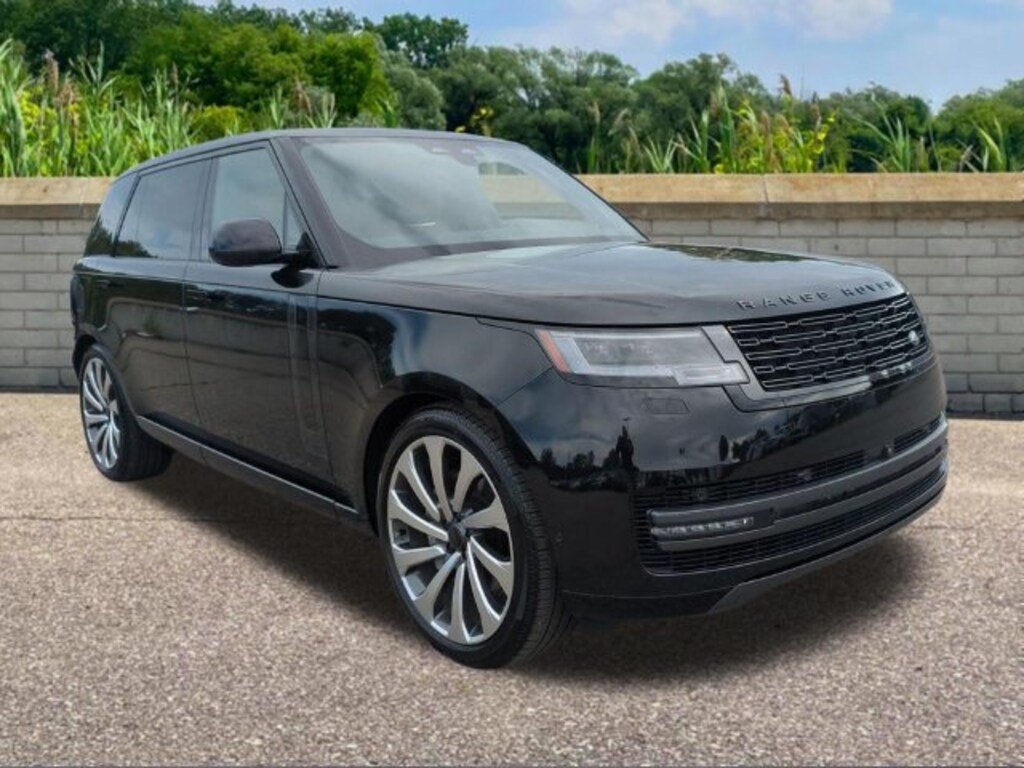 New 2026 Land Rover Range Rover SE SUV