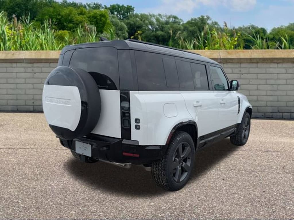 New 2026 Land Rover Defender 110 X-Dynamic SE SUV