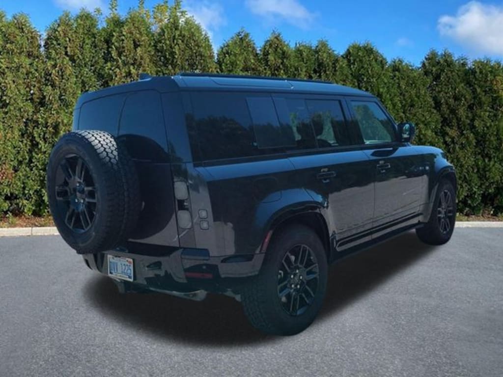 Used 2026 Land Rover Defender 110 X-Dynamic SE SUV
