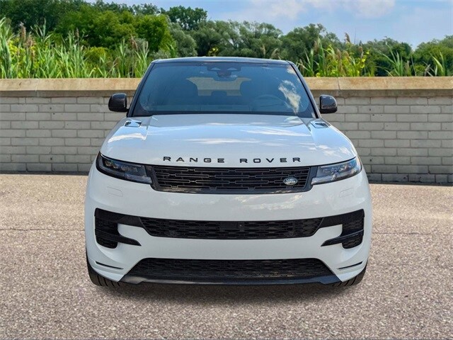 2025 Land Rover Range Rover Sport SE photo 2