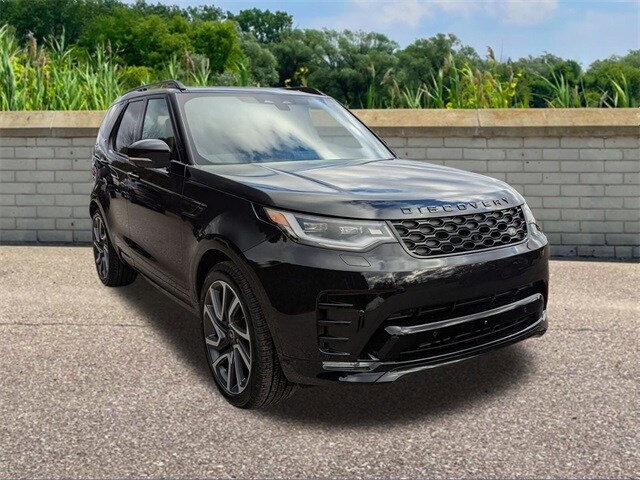 2025 Land Rover Discovery SE photo 3