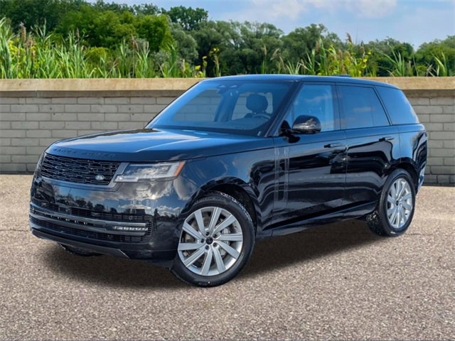 2026 Land Rover Range Rover SE's photo