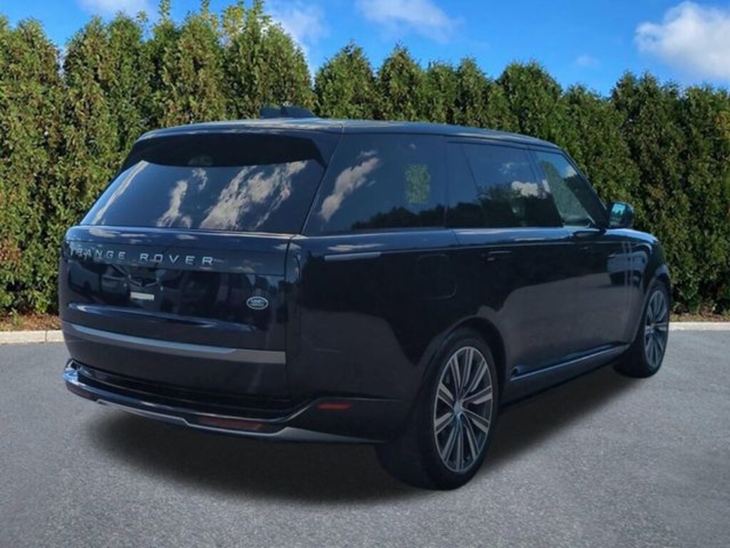 Used 2023 Land Rover Range Rover P400 SE 7 Seat SUV
