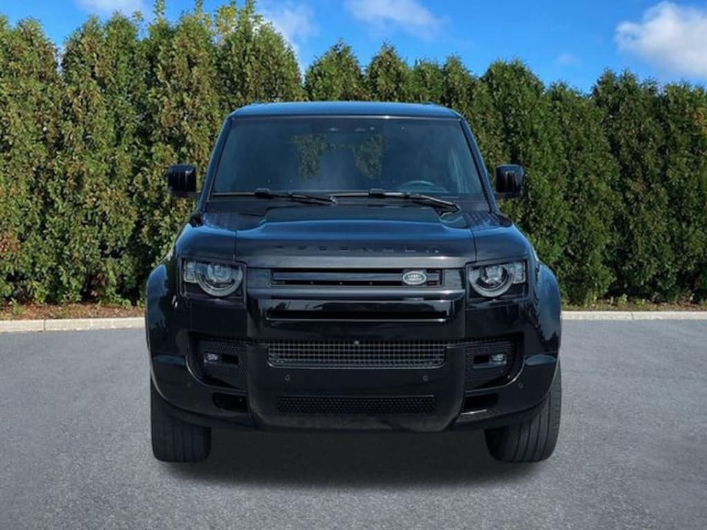 Used 2024 Land Rover Defender 130 X-Dynamic SE SUV