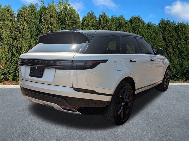 2024 Land Rover Range Rover Velar P400 Dynamic SE photo 3