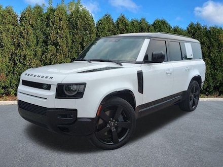 2024 Land Rover Defender 130 X-Dynamic SE SUV