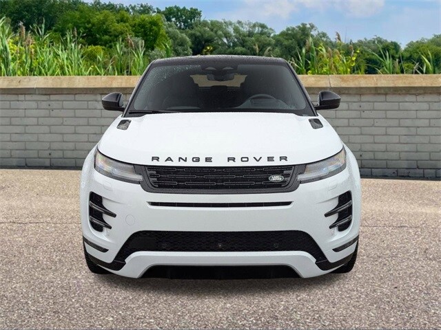 2026 Land Rover Range Rover Evoque Dynamic SE photo 2