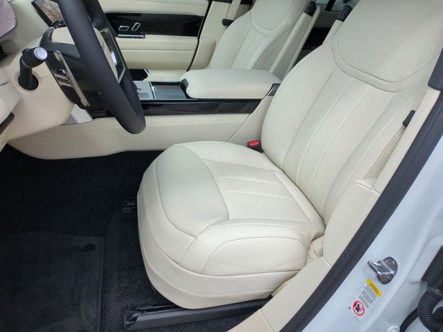 2026 Land Rover Range Rover SE - Photo 12