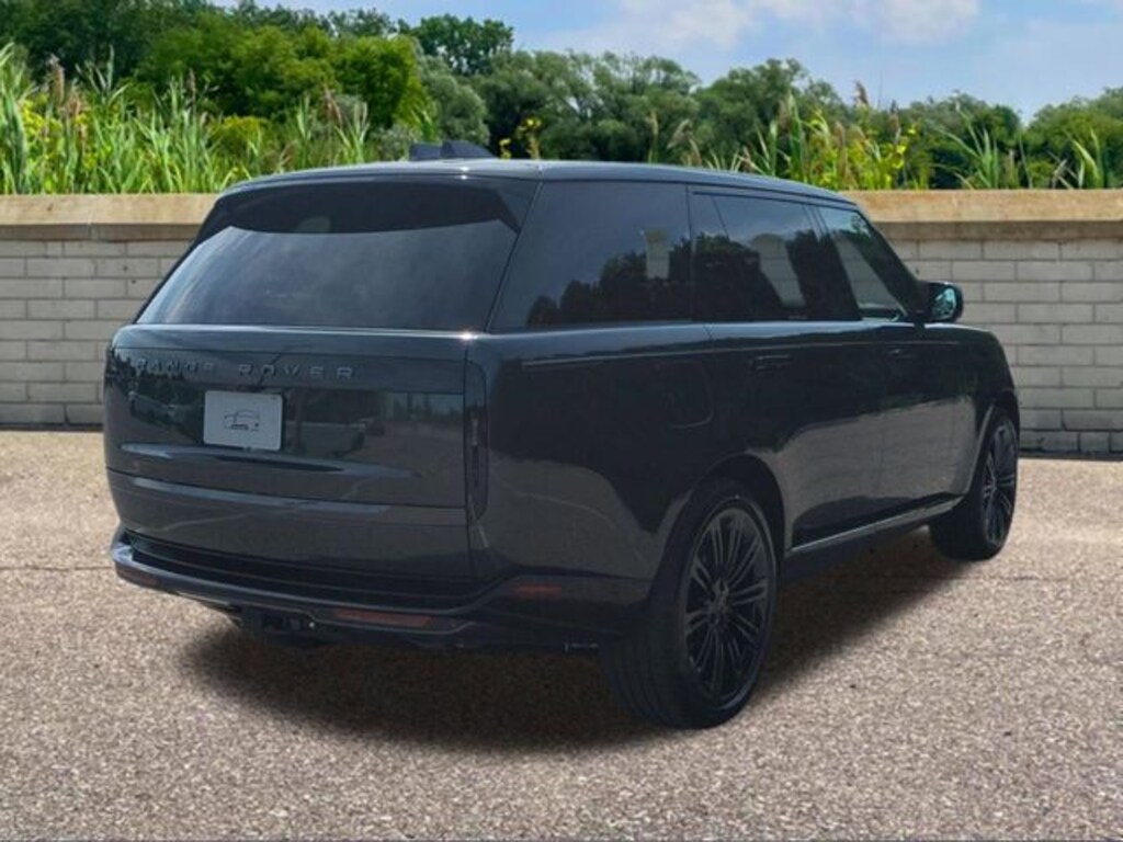 New 2026 Land Rover Range Rover SE LWB 7-Seats / V8 SUV