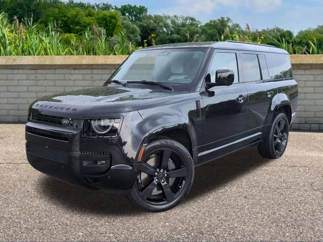 2026 Land Rover Defender 130 X-Dynamic SE P400's photo